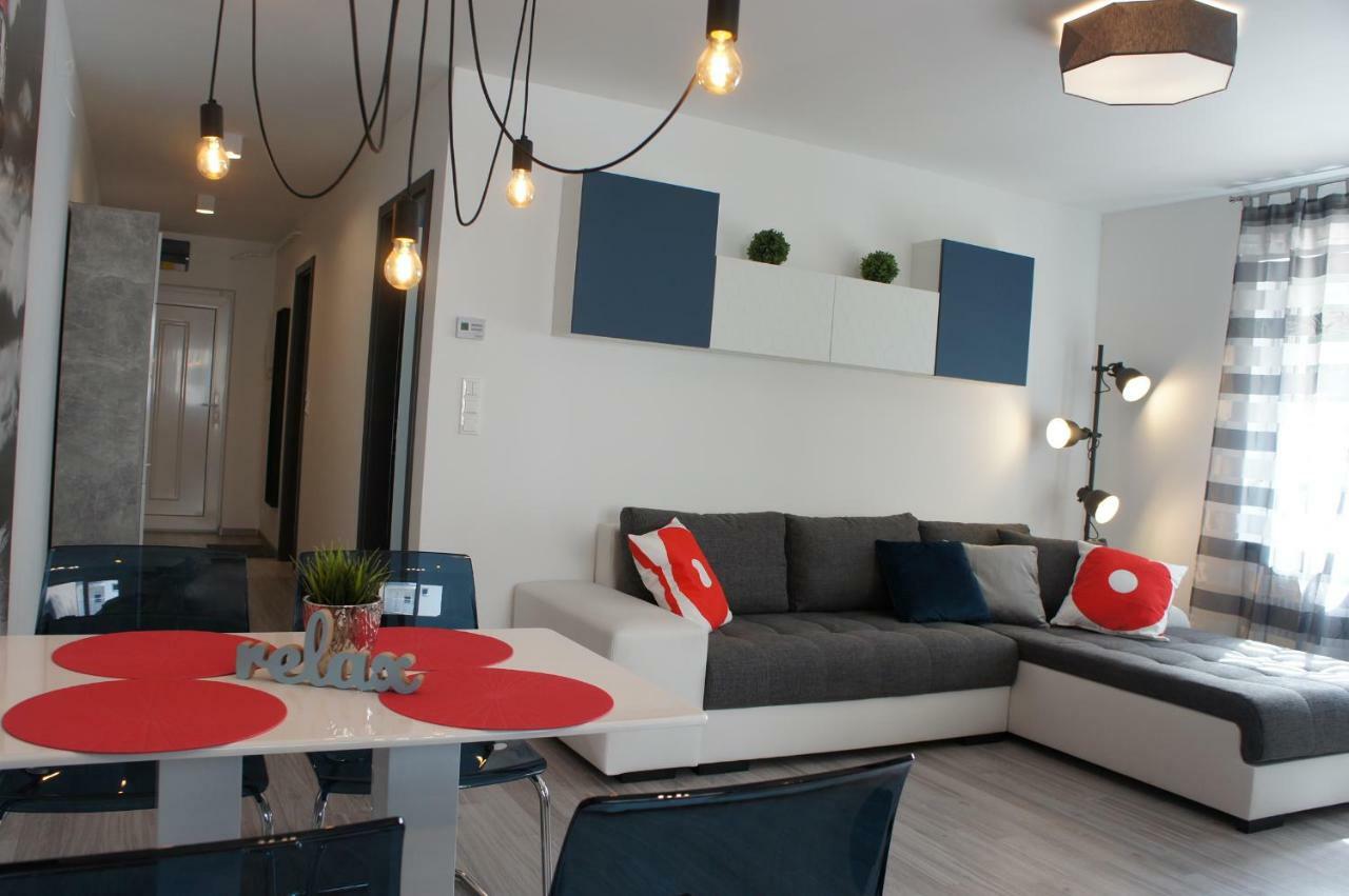 Laguna Beach Apartmanok Siofok Exterior photo